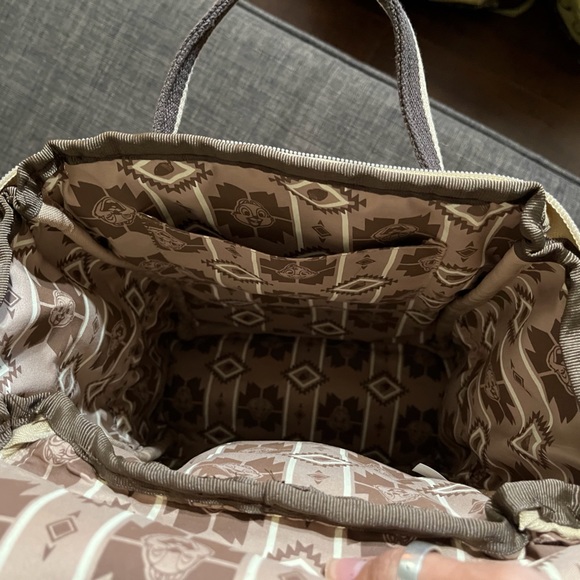 • MOVING LAST CHANCE 7/31/2024 • Disney Store Japan Chip n Dale backpack altered - Picture 7 of 9